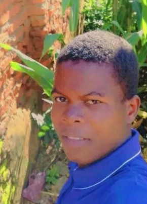 Elijah kowash, 20, Malaŵi, Lilongwe