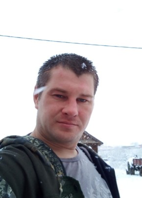 Иван, 37, Россия, Маркс