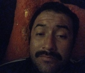 Everardo, 31, Guadalajara