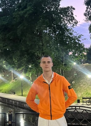 Иван из Смоленска 25 лет