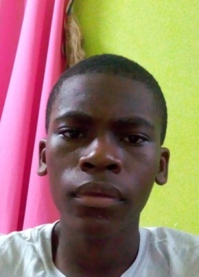 Pierre, 18, République Gabonaise, Port-Gentil