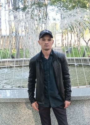 Александр из Поронайска 41 год