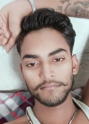 Avinash Kumar Ku, 20, India, Hālol