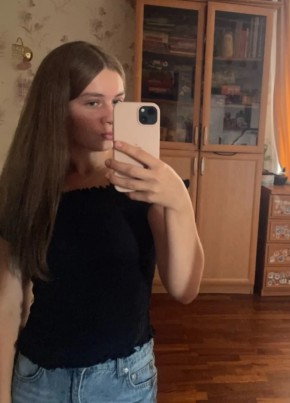 Ульяна из Киева 18 лет