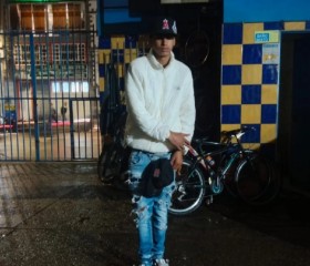 Víctor, 18, Bogota