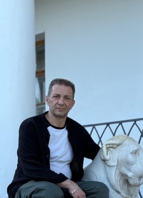 Дмитрий из Востряково 54 года