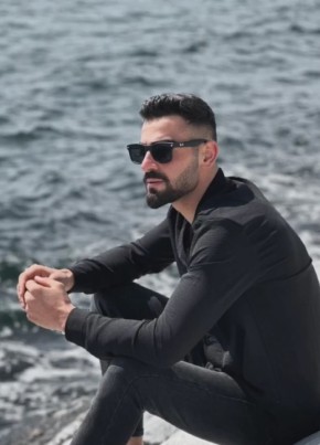 Yavuz из İstanbul 25 лет