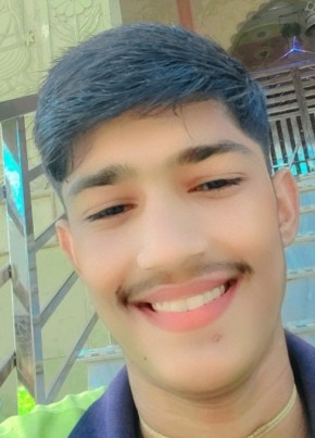 Anurag Sharma, 21, India, Jewar