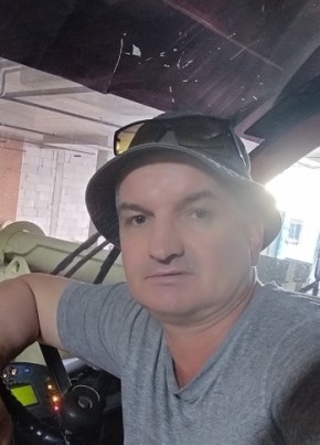 Константин из Астаны 45 лет