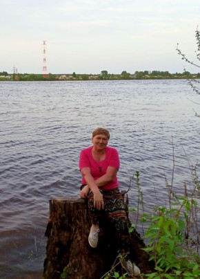 Ольга, 61, Россия, Рыбинск