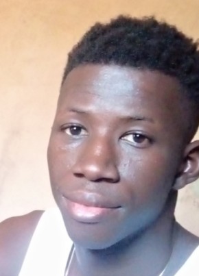 Junior tamba, 20, République du Sénégal, Ziguinchor