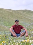 Asadbek, 24, Bishkek