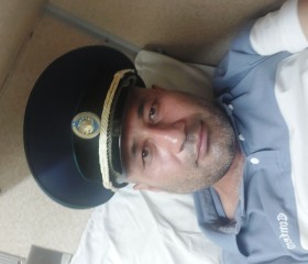 Bakhadir, 38, Tashkent