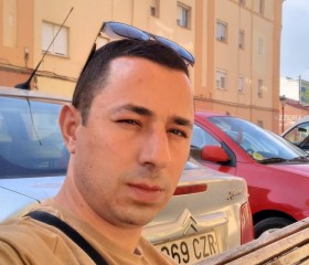 Artur Halajyan, 34, Yerevan