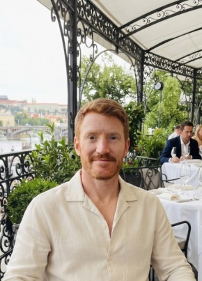 Дмитрий из Саратова 40 лет