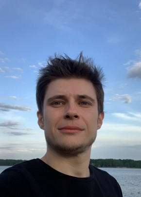Виталий из Саратова 32 года