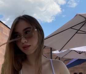 Dari, 24, Moscow
