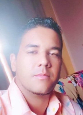Lucas, 37, República Federativa do Brasil, Goiânia