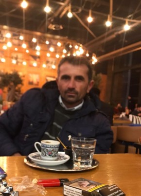 Erhan, 44, Türkiye Cumhuriyeti, Çorum
