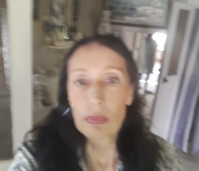 Valentina, 60, Saratov