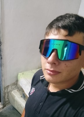 Wilson из Mucumpiz 18 лет