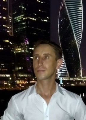 Денис из Урюпинска 41 год