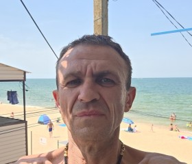 Yan, 44, Temryuk