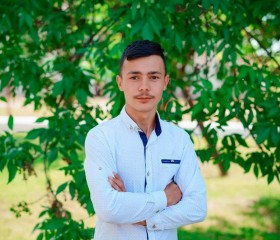 Florin, 18, Oradea