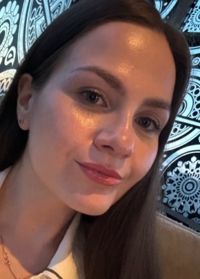 Lara из Stockholm 26 лет