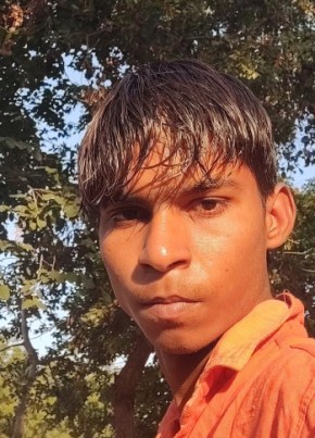 Manish, 18, India, Delhi