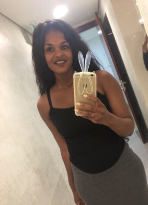 Celestina Magalhaes, 31, República de Angola, Loanda