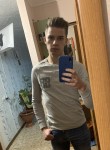 Vadim, 21  , Fokino