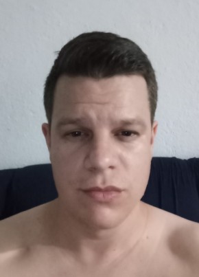 Ferreira из Contagem 32 года