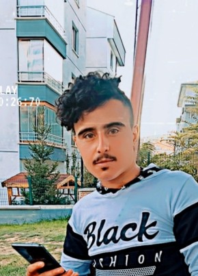 احمد, 18, Türkiye Cumhuriyeti, Ankara