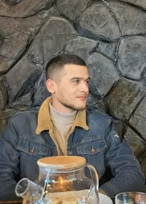 Мухаммад из Киржача 25 лет