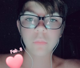 Theo, 23, Bressuire
