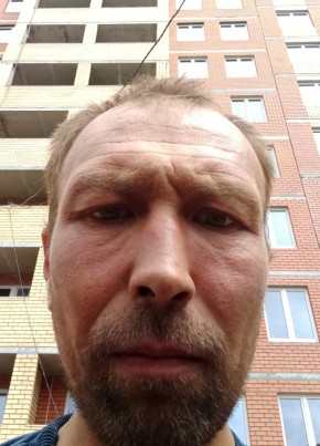 Максим из Чебоксары 44 года