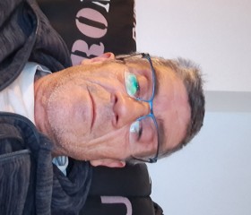 Denne, 55, Le Havre