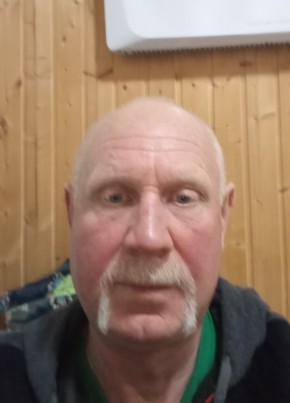 Иван из Дивноморское 50 лет