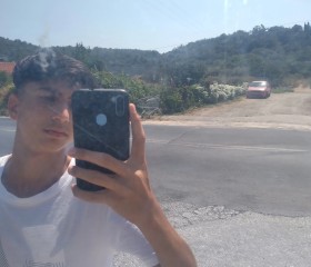 Mohamadreza, 18, Athens