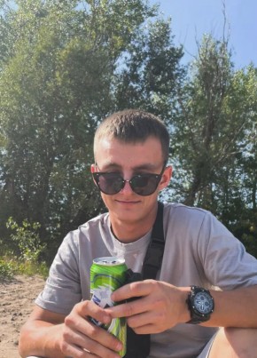 Андрей из Москвы 24 года