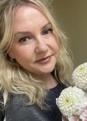Юлия из Новосибирска 40 лет