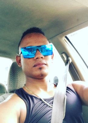 ariel  garcia, 32, República de Santo Domingo, Santo Domingo