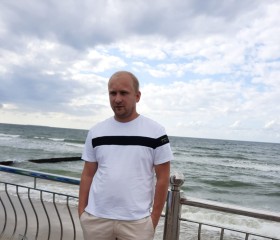Valeriy, 36, Kaliningrad