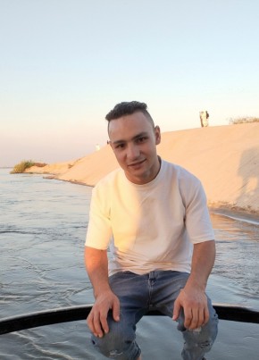 احمد الابيض из بني سويف 24 года
