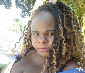 Milena, 29, Camacari