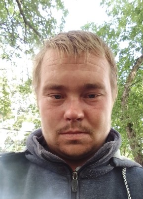 Василий, 27, Россия, Спокойная
