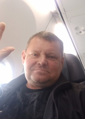 Андрей из Магадана 45 лет