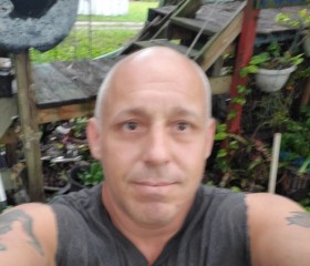 Marty, 47, Riverview