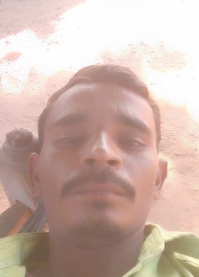 Raju Rawal, 21, India, Gāndhīdhām